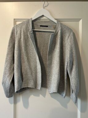 Tahari Cropped Gray Cardigan Size M